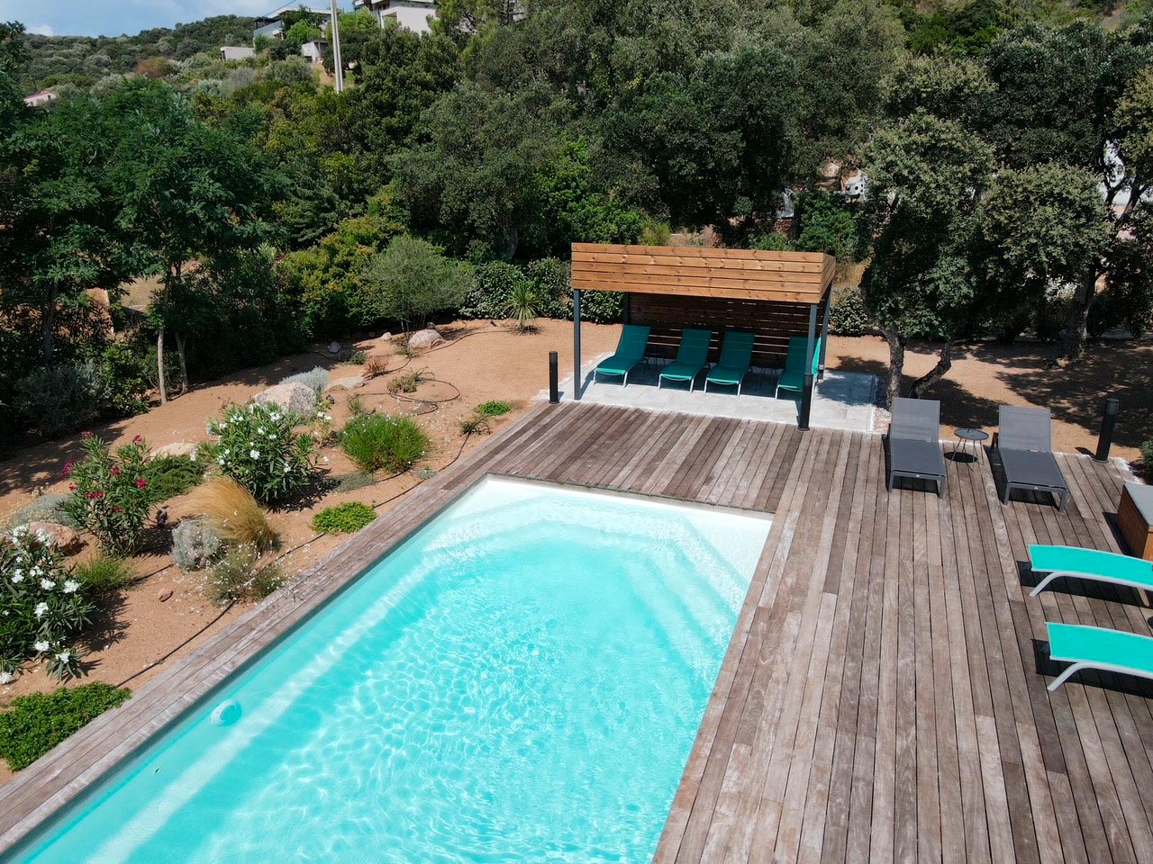 Vue piscine Villa Isula Location Porto-Vecchio